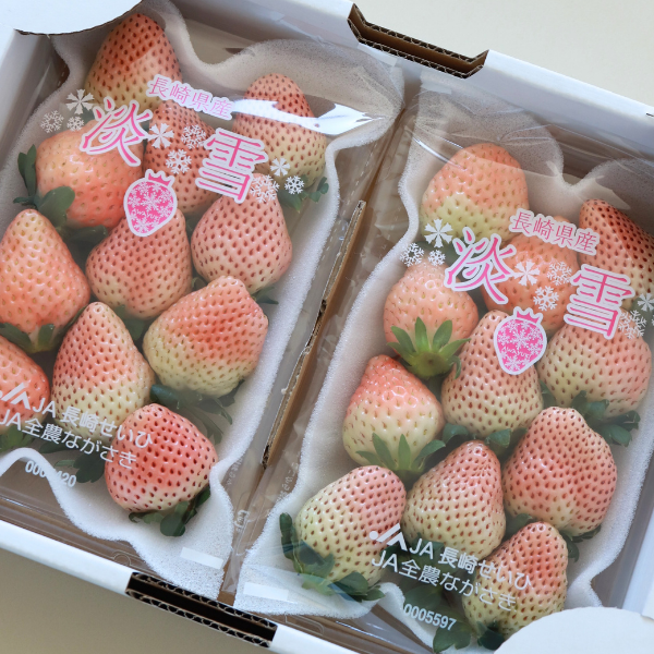 淡雪 500g ☆めずらしい白いちご、ほんのり甘い上品なお味♪☆彡